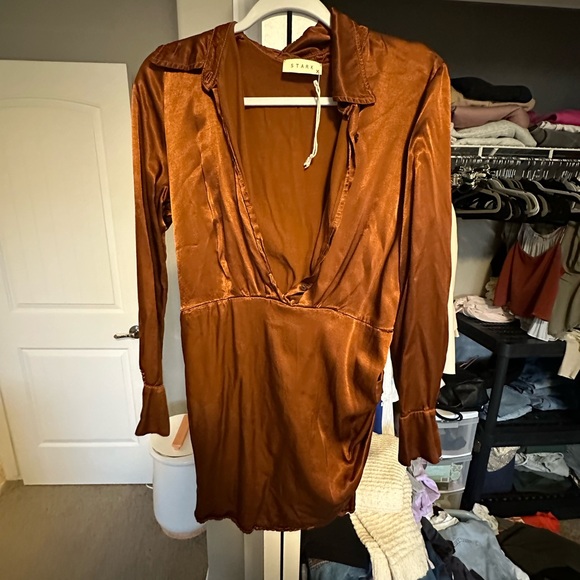 Dresses - Picture 9 of 11